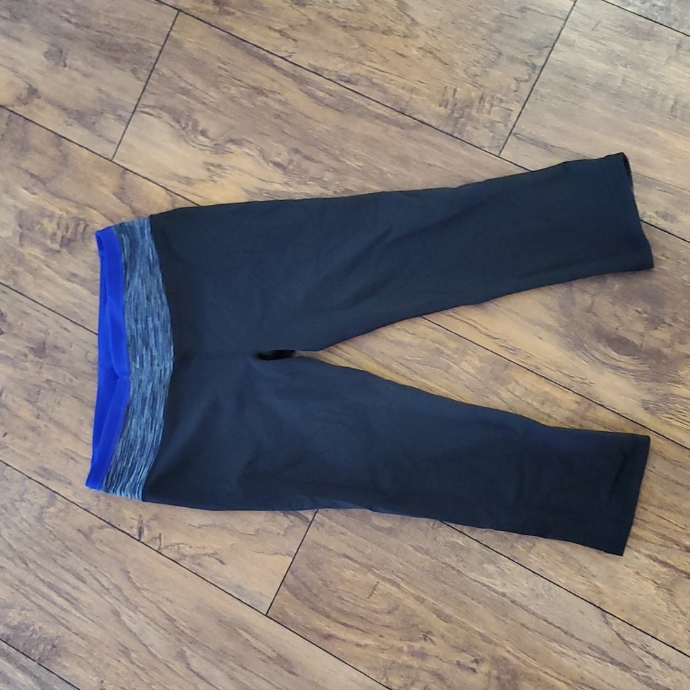 Victoria’s Secret Knockout Crop Leggings Size 0